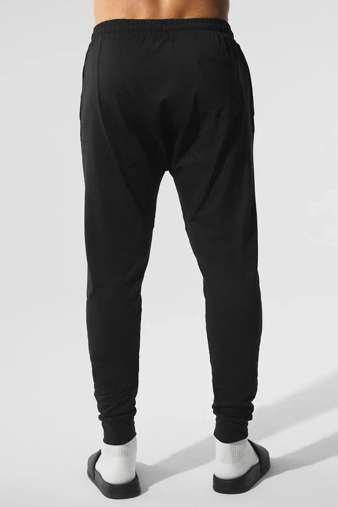 Alo Yoga Conquer Revitalize Black Joggers