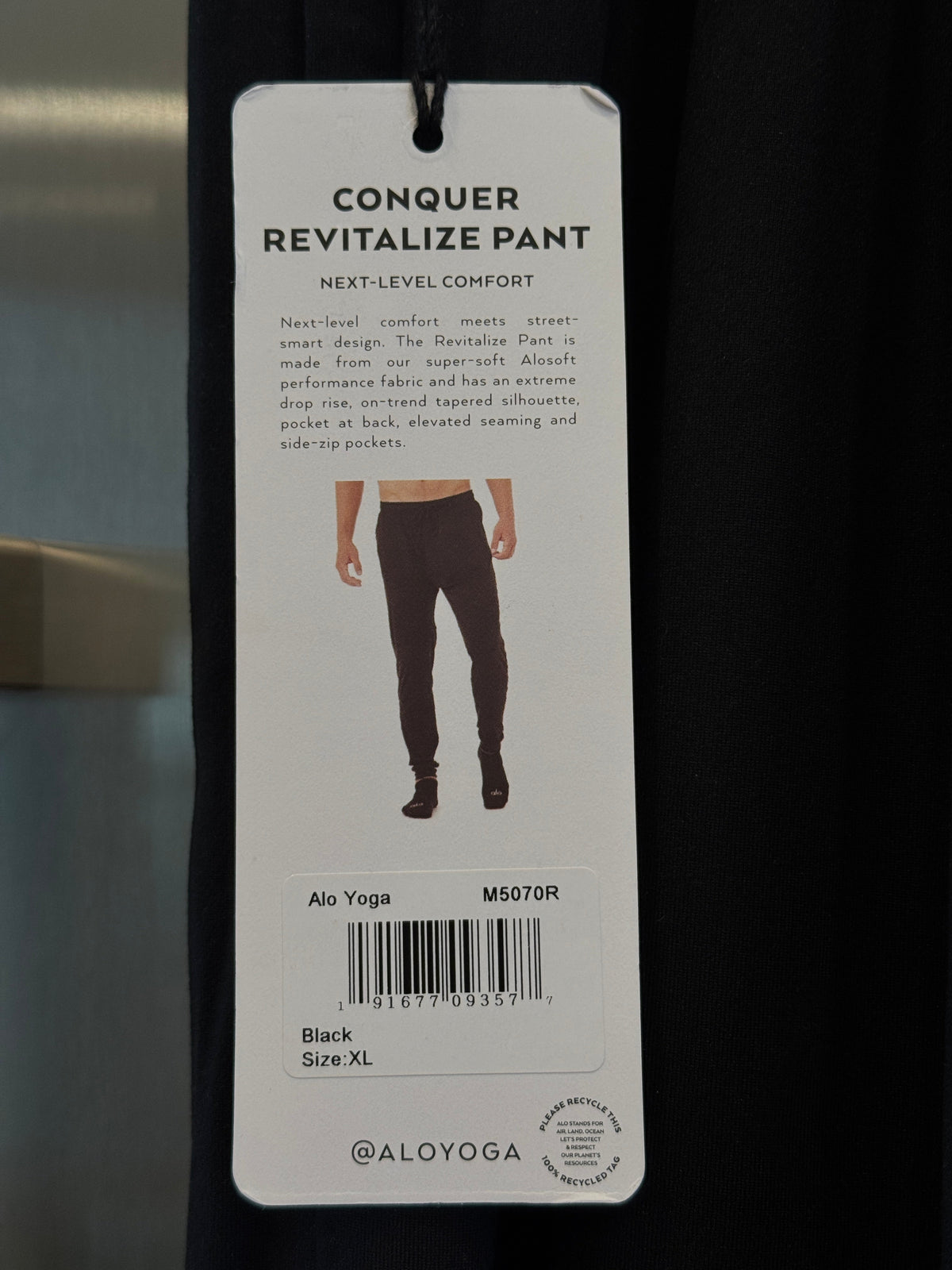 Alo Yoga Conquer Revitalize Black Joggers