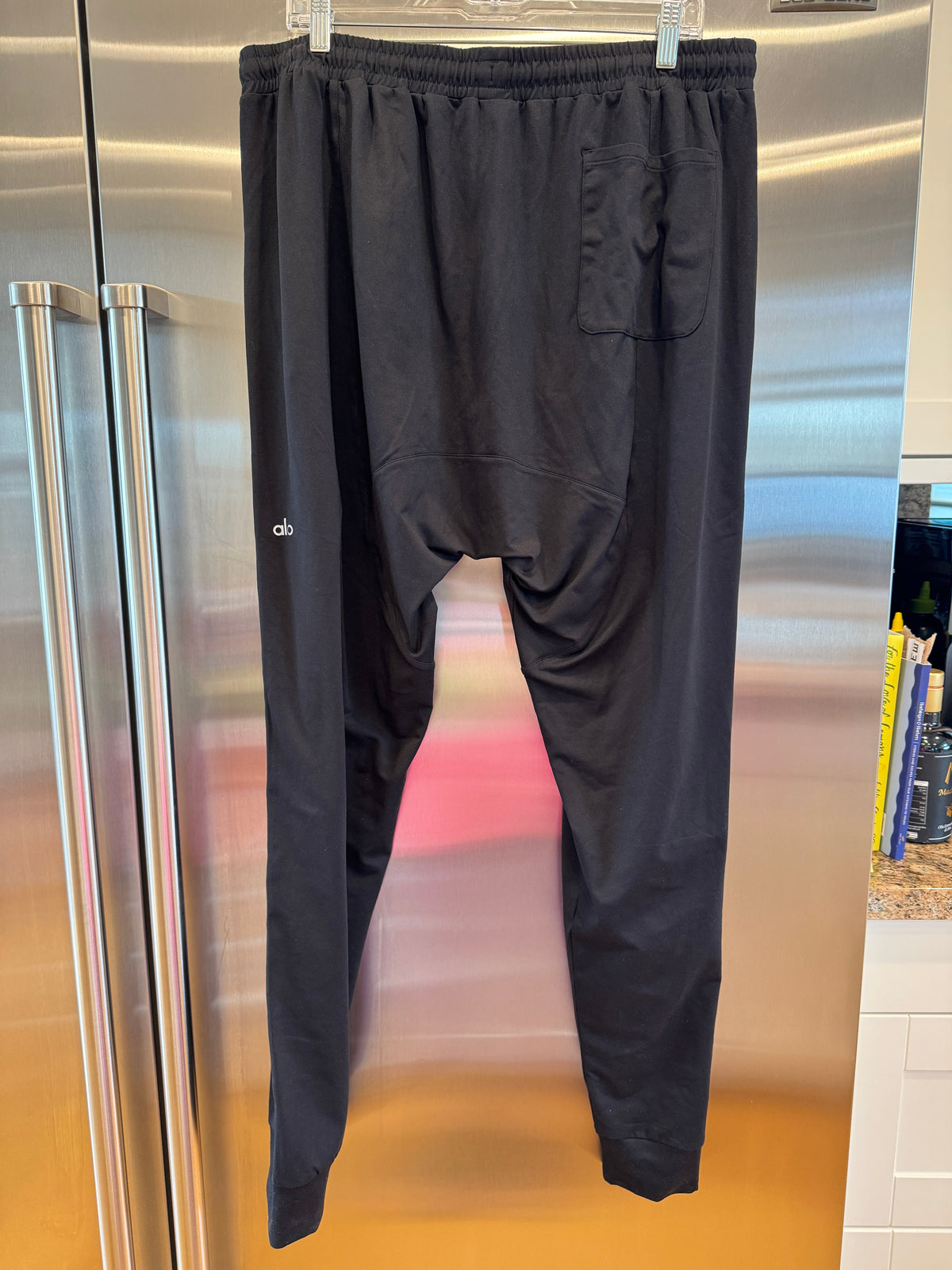 Alo Yoga Conquer Revitalize Black Joggers