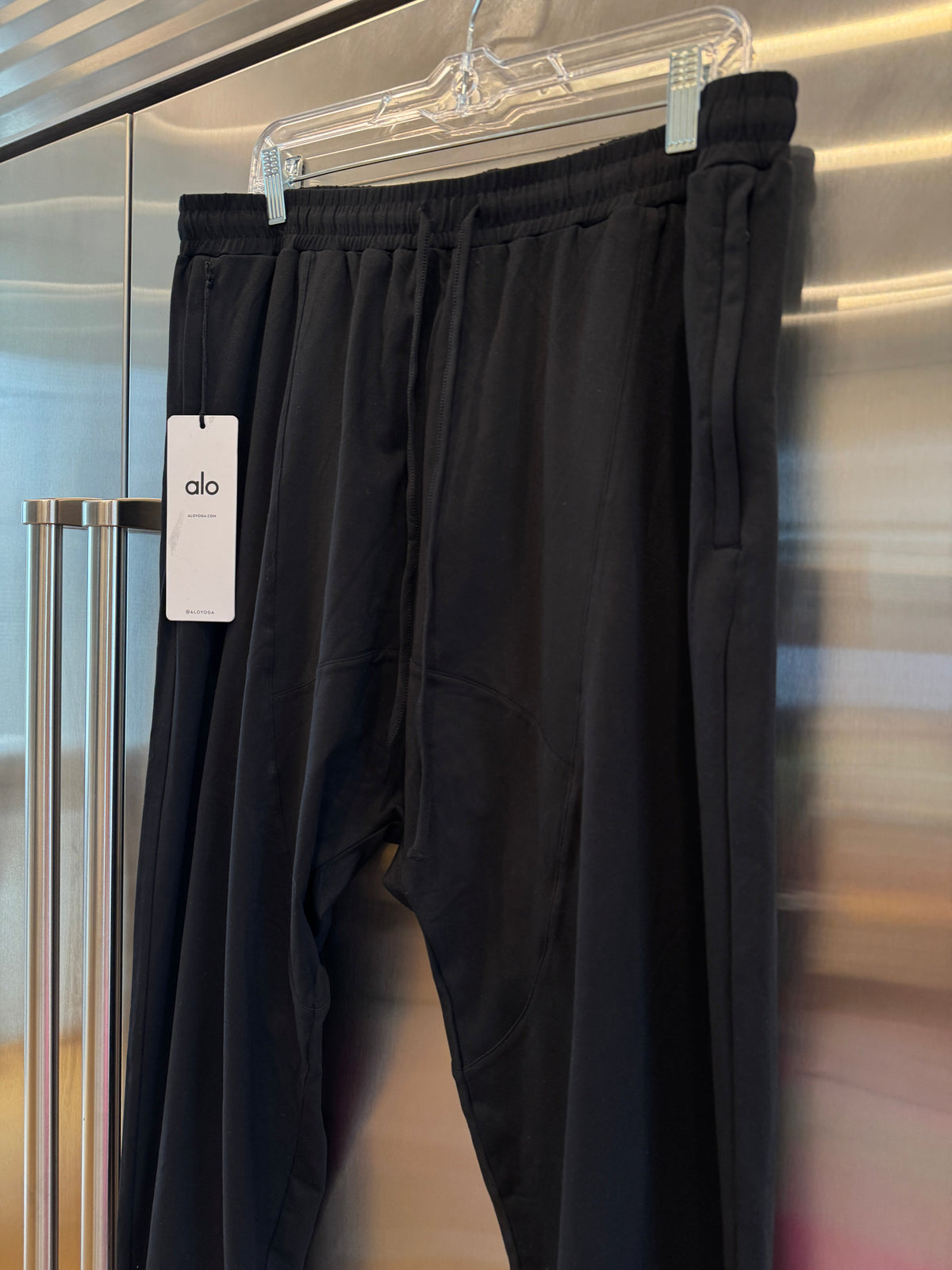 Alo Yoga Conquer Revitalize Black Joggers