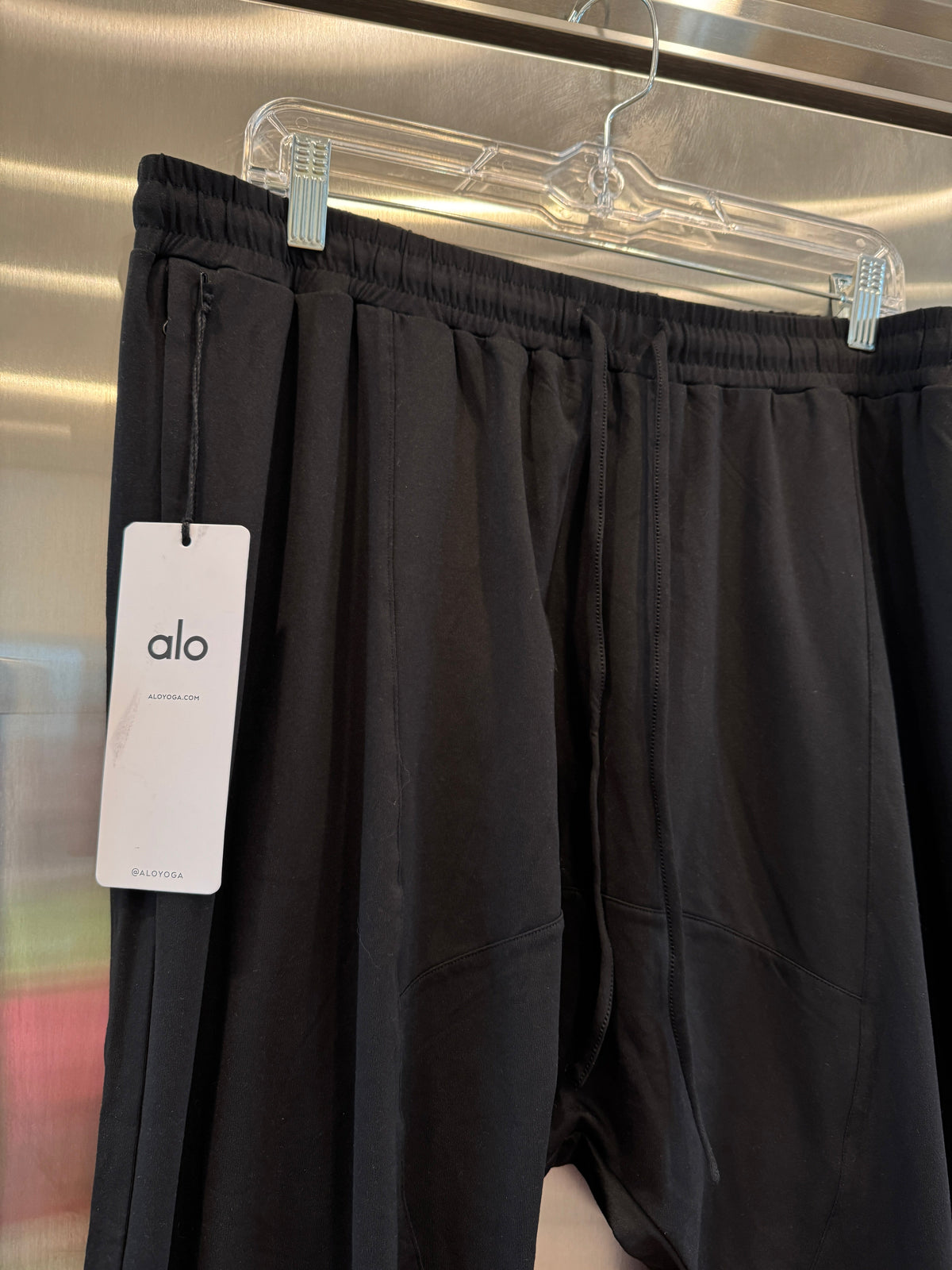 Alo Yoga Conquer Revitalize Black Joggers